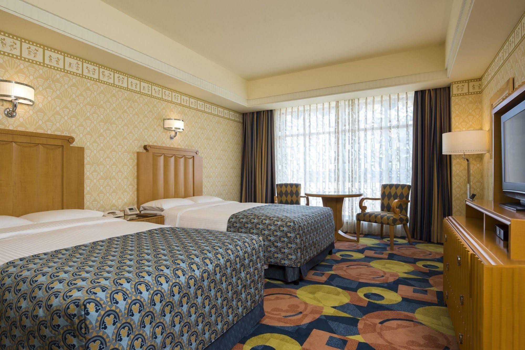 Disney Ambassador Hotel Čiba Exteriér fotografie