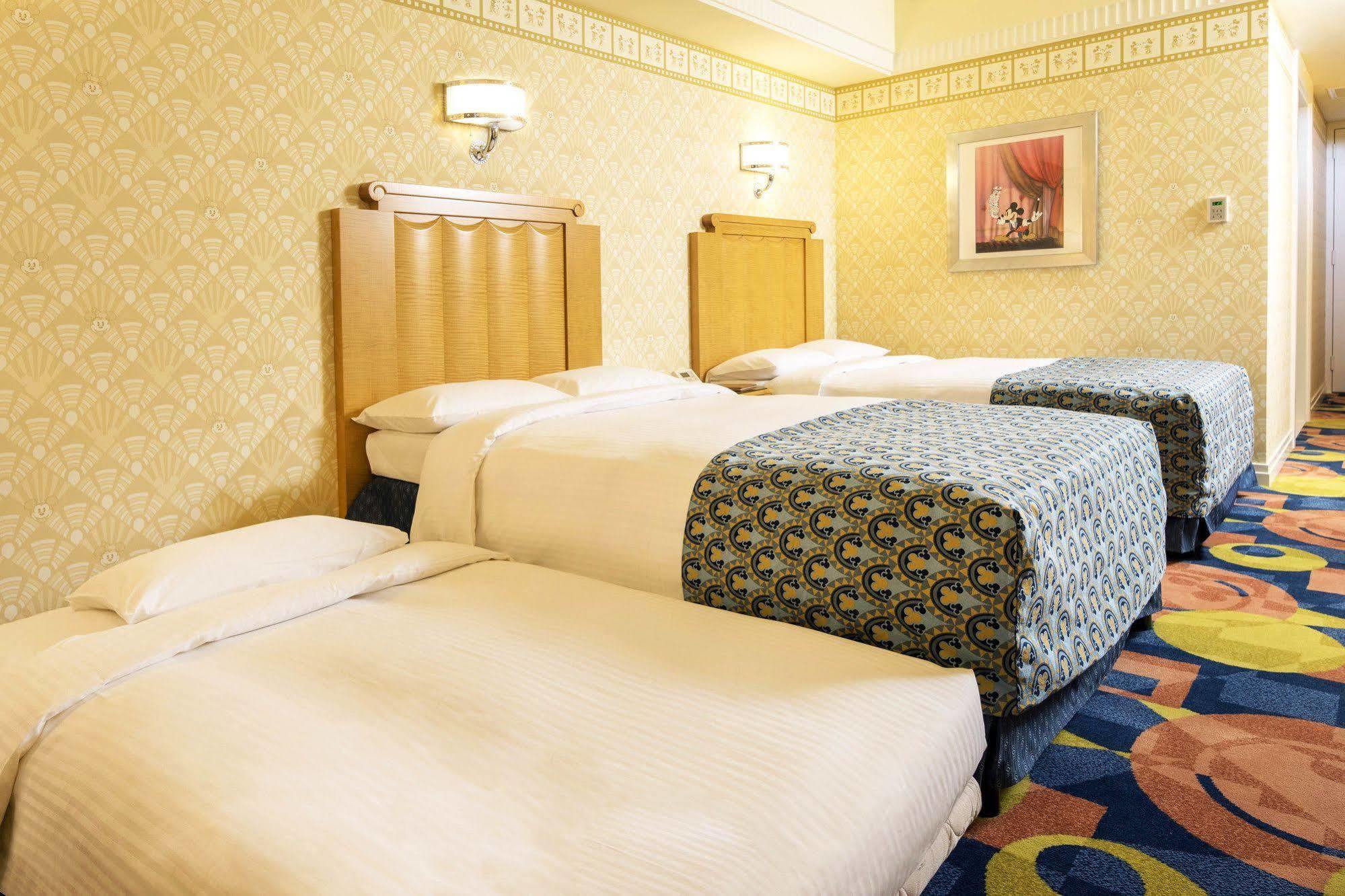 Disney Ambassador Hotel Čiba Exteriér fotografie